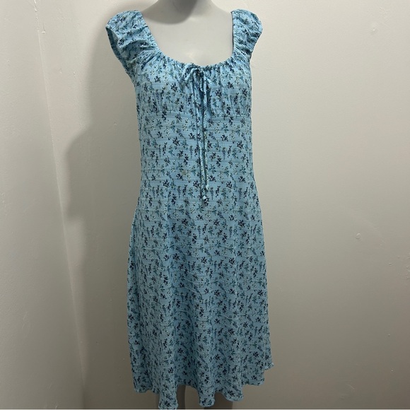 Emergency Exit Blue Floral Dress - Picture 1 of 6